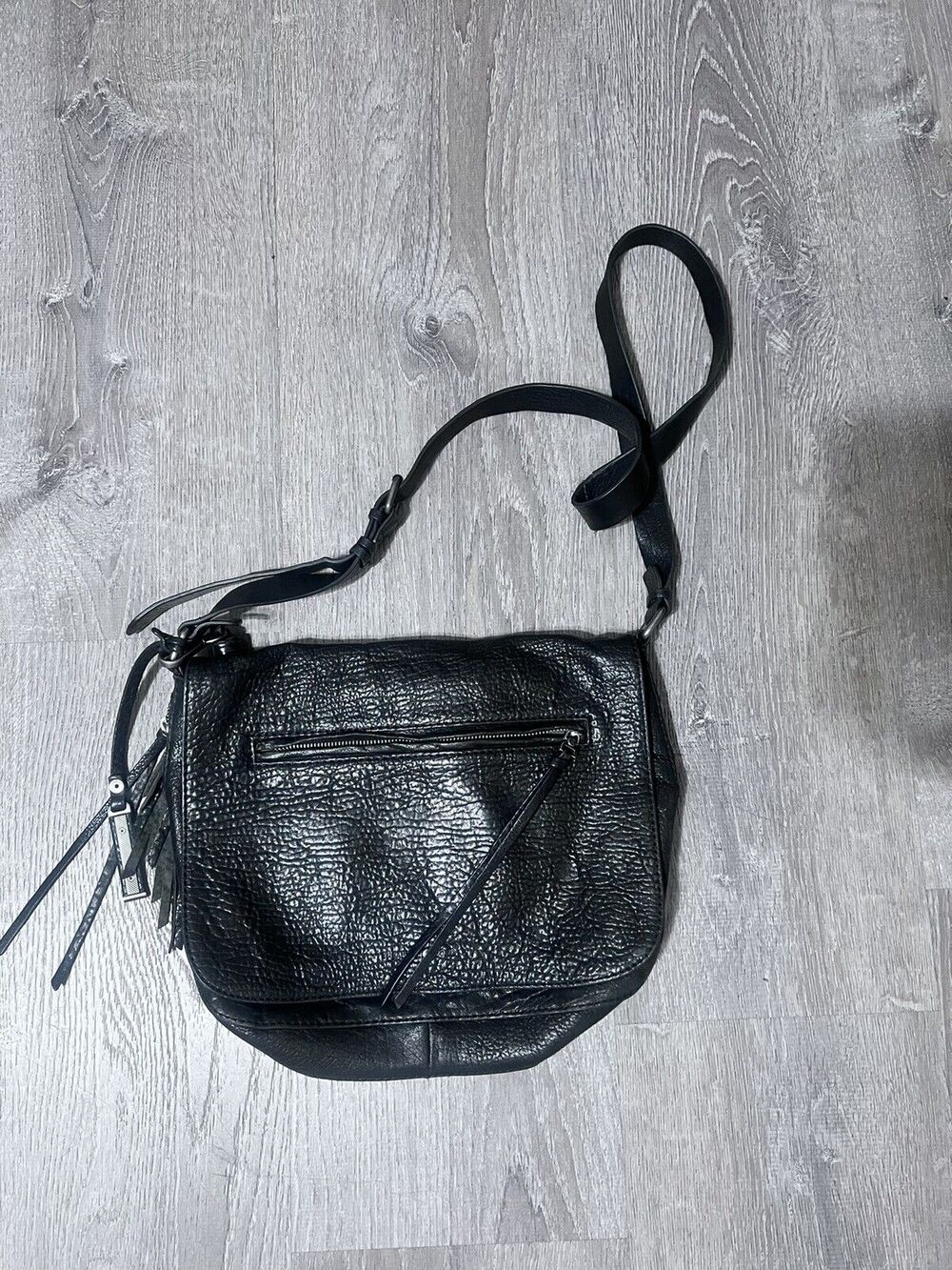 TREASURE & BOND Black Women’s Pebble LEATHER ZIP Magnetic Shoulder Bag EUC